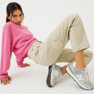 Aritzia Wilfred Free Women Cargo Pants 0 Beige Button Fly Taper Y2K Granola Gorp